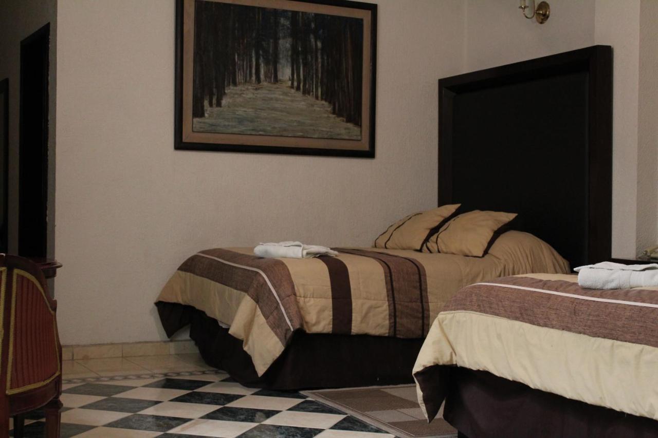 Hotel Feria Jalisciense à San Juan de los Lagos Extérieur photo