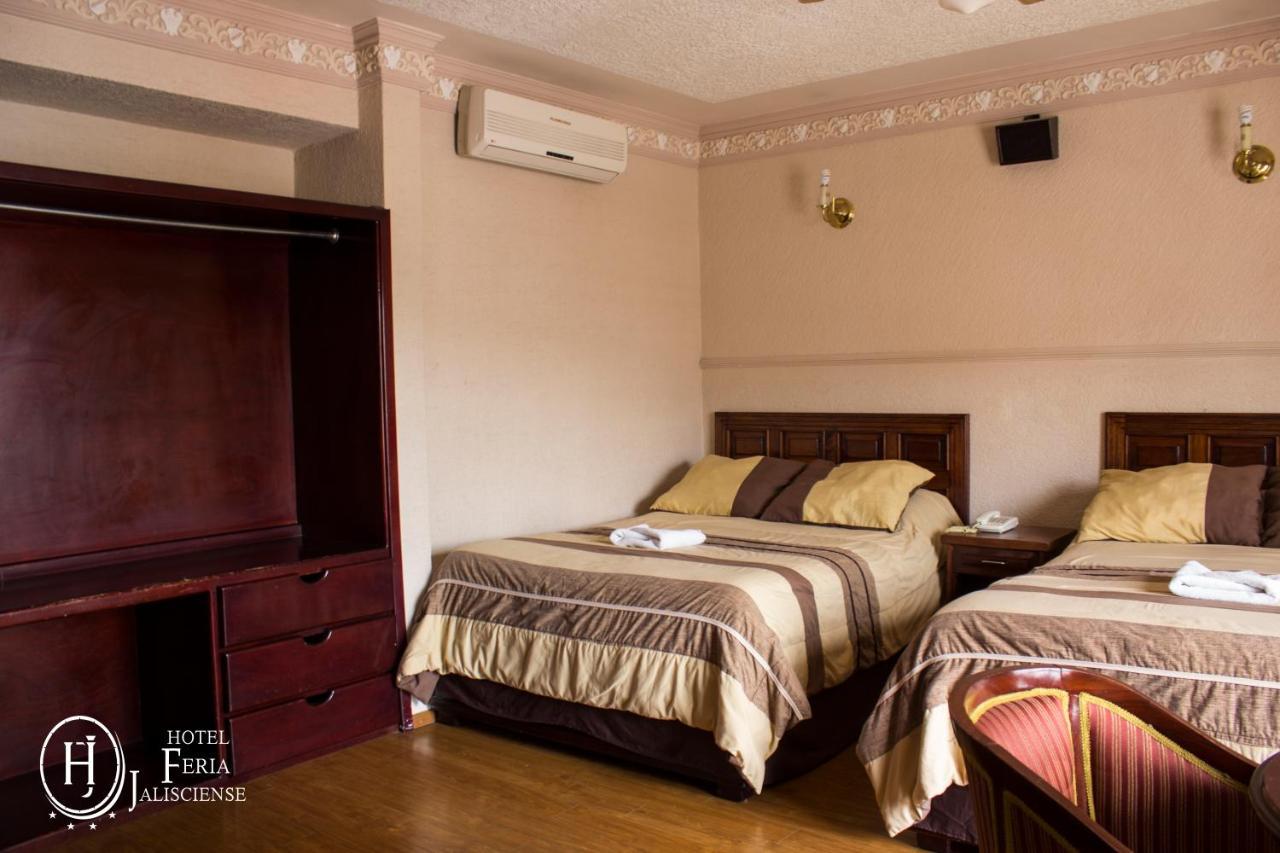 Hotel Feria Jalisciense à San Juan de los Lagos Extérieur photo